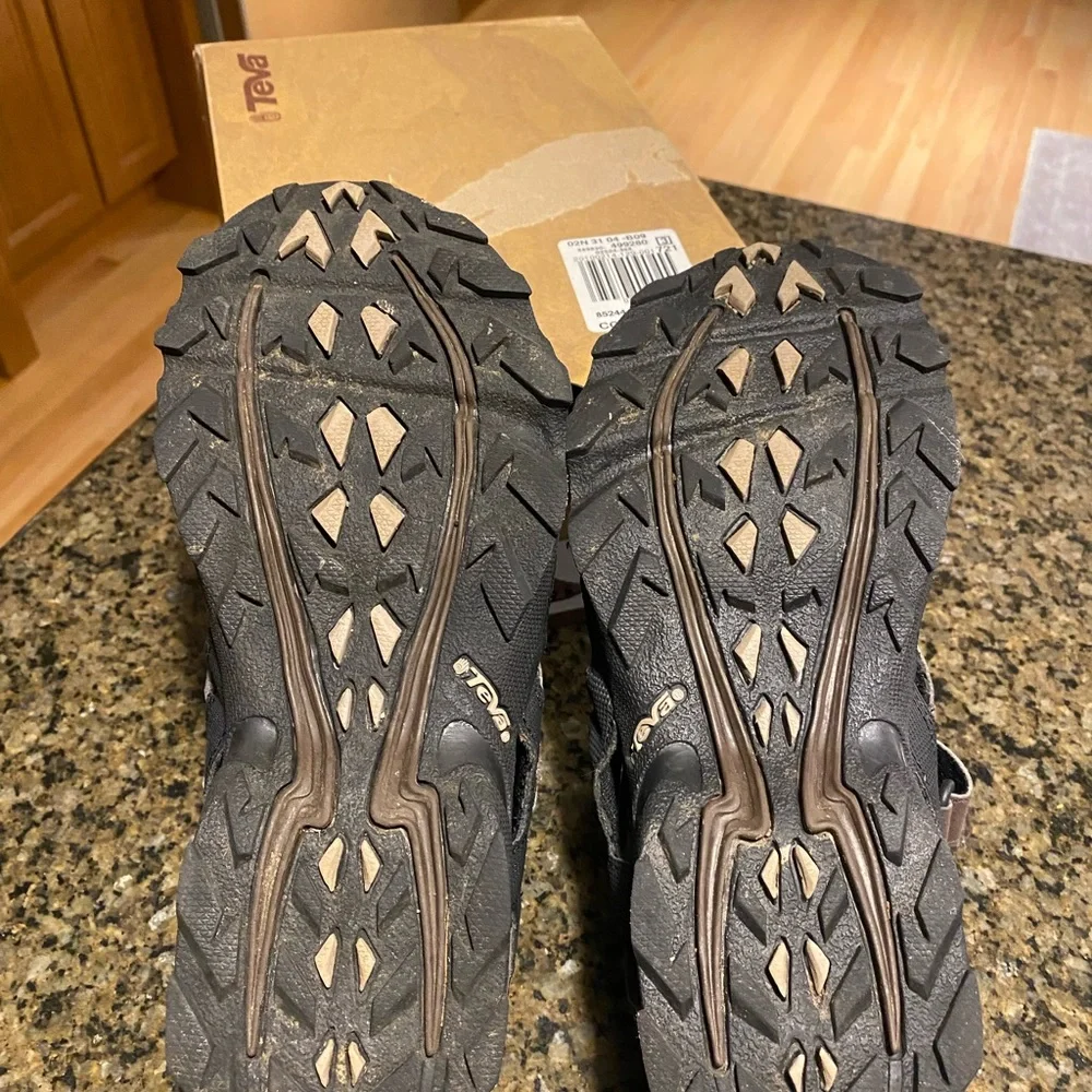 TEVA Dozer Women’s Sandal EUC - Picture 5 of 8